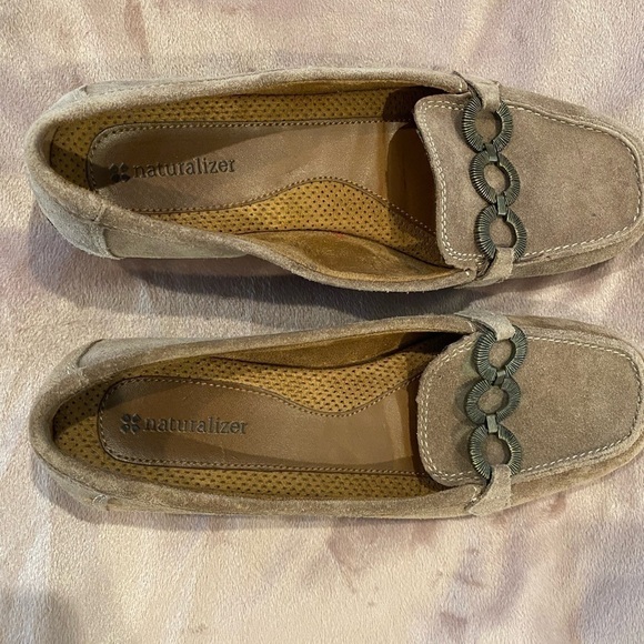 Naturalizer Women Casper Loafer size 7.5 brown Taupe Suede Slip on Comfort - Picture 8 of 12